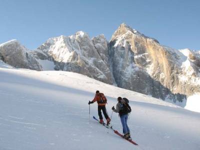 Ascension guidée du Vignemale en hiver en ski alpinisme